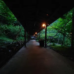 4* Japanskt värdshus (ryokan) Hoeiso